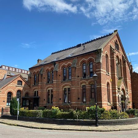 Boutique Chapel Apartment Within City Walls Chester Extérieur photo