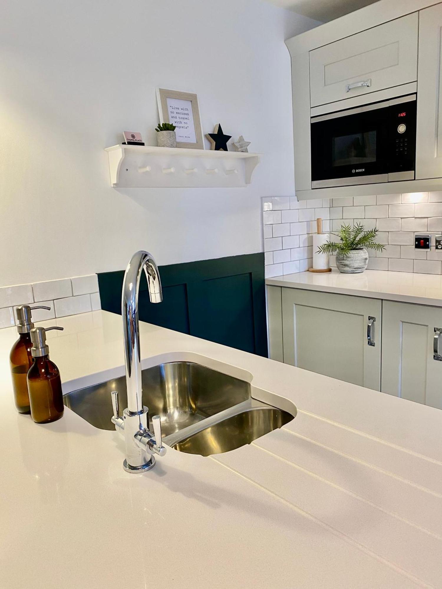 Boutique Chapel Apartment Within City Walls Chester Extérieur photo