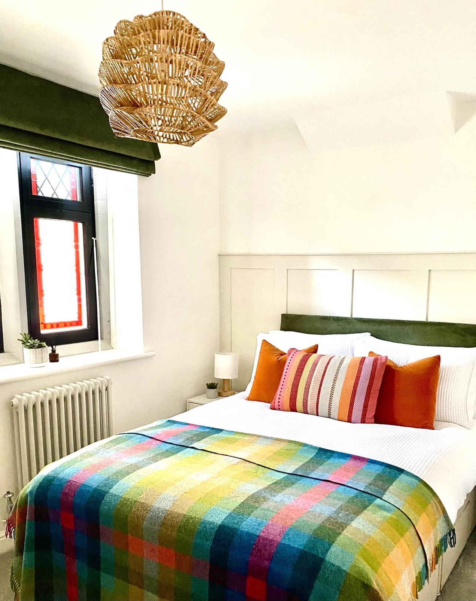 Boutique Chapel Apartment Within City Walls Chester Extérieur photo